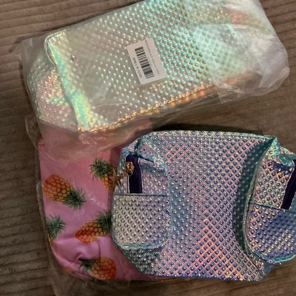 Bundle of cosmetics bags you will get all you see - Picture 1 of 4
